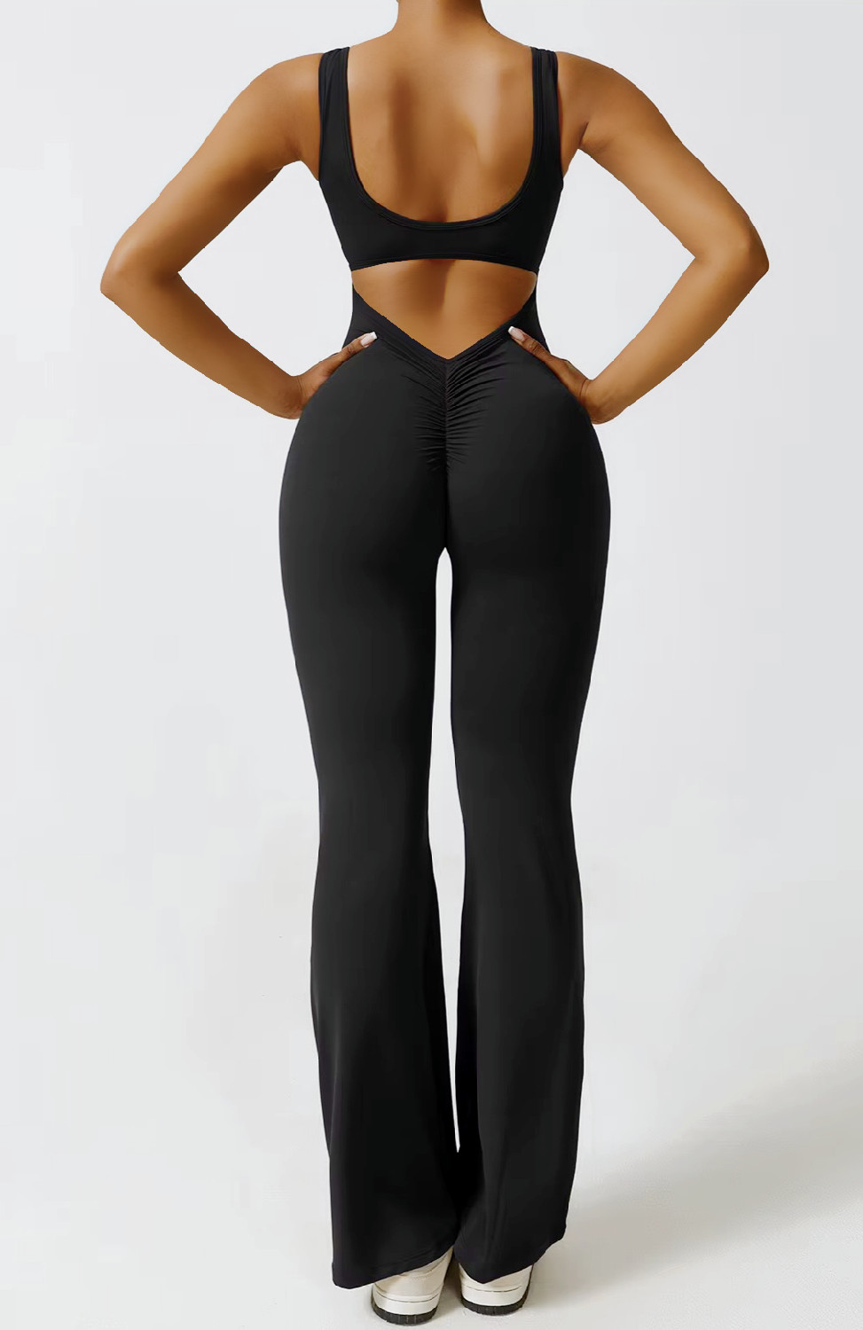 Спортивный комбинезон женский клёш LILAFIT Черный M (LFJ000031)