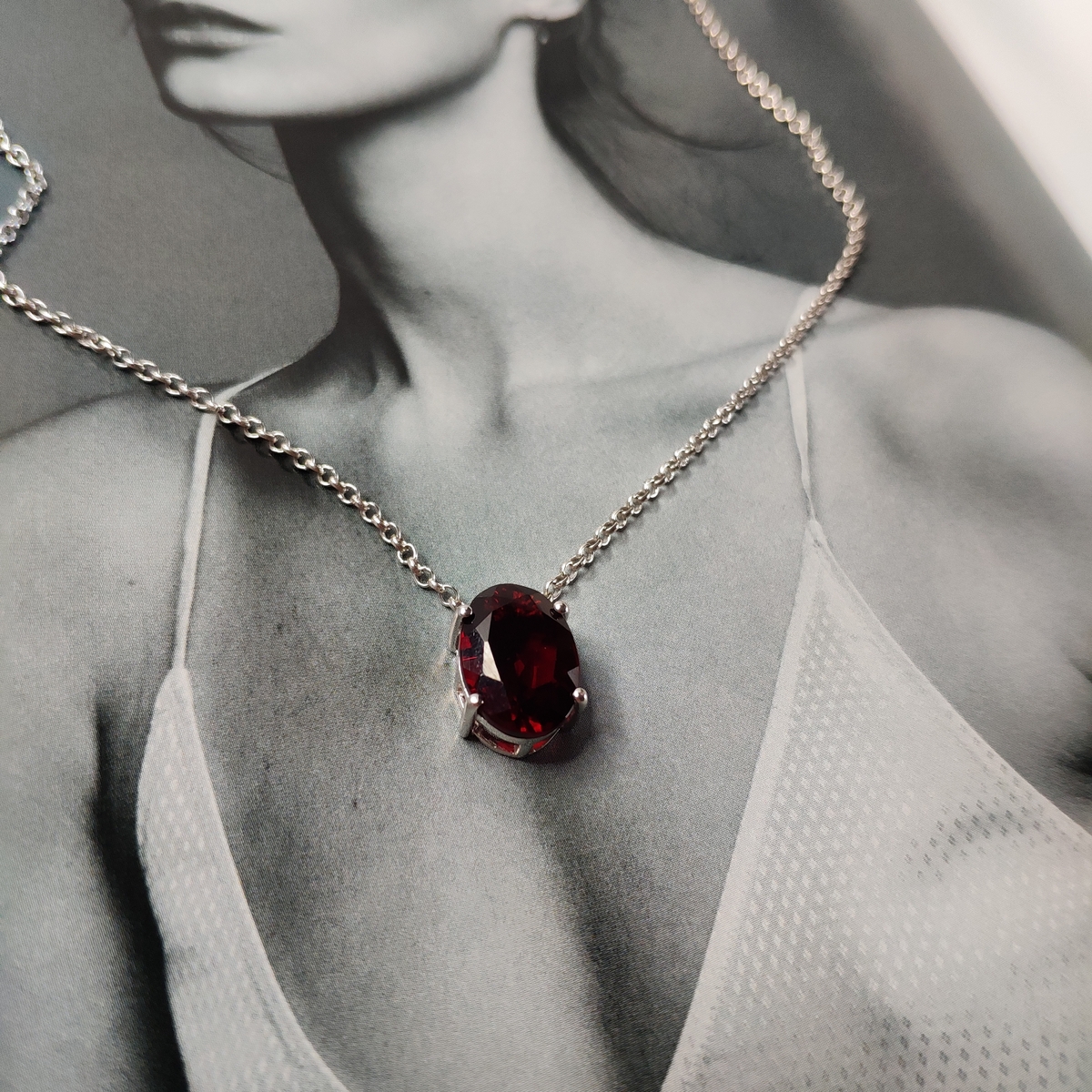 Серебряное колье SilverBreeze с натуральным гранатом 4.54ct (2118374) 500