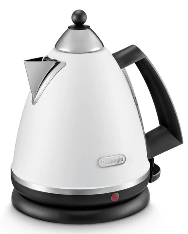 Електрочайник Delonghi KBX 2016.W 1.7 л Білий (F00172717)
