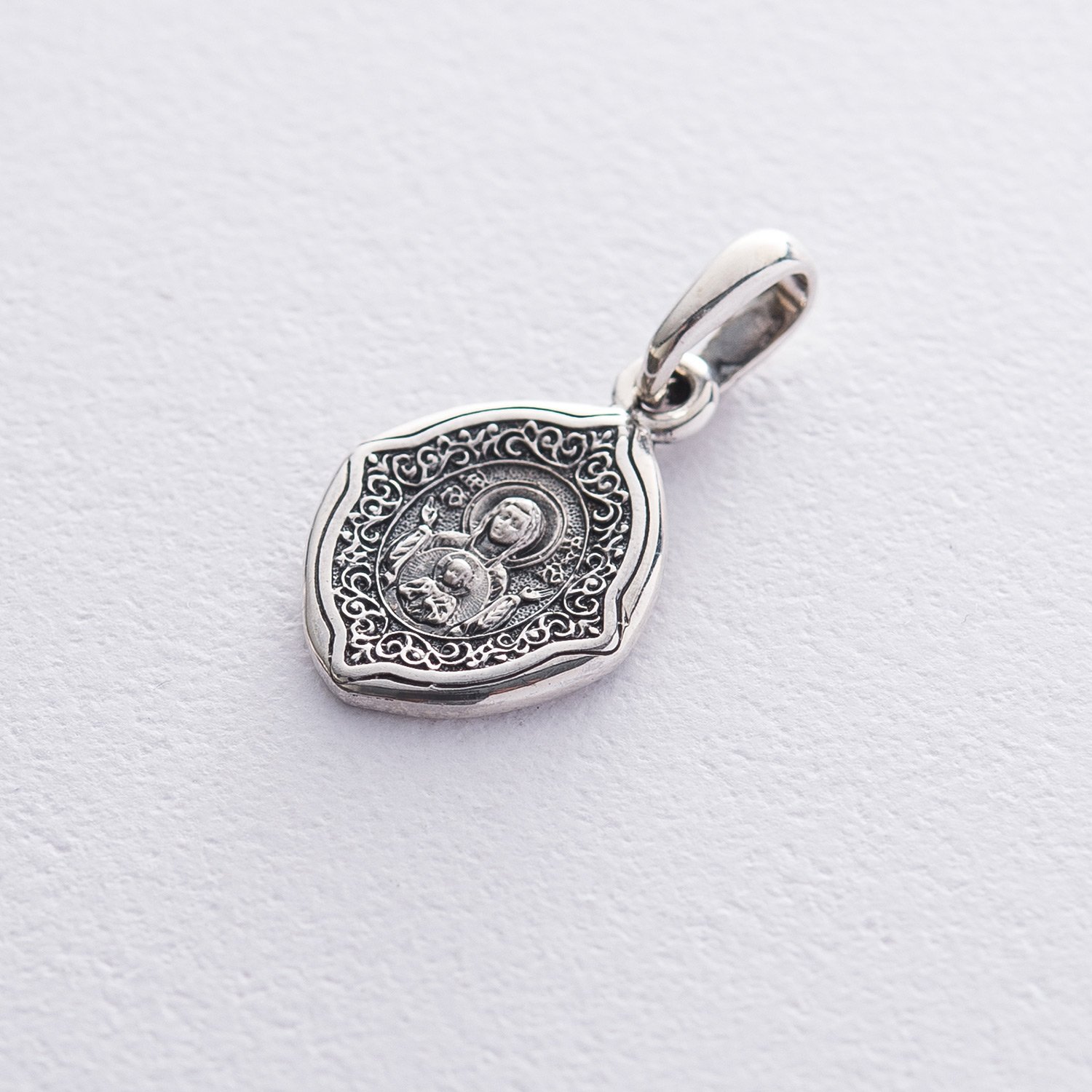 Серебряная ладанка Казанская икона Божией Матери 132968 Оникс