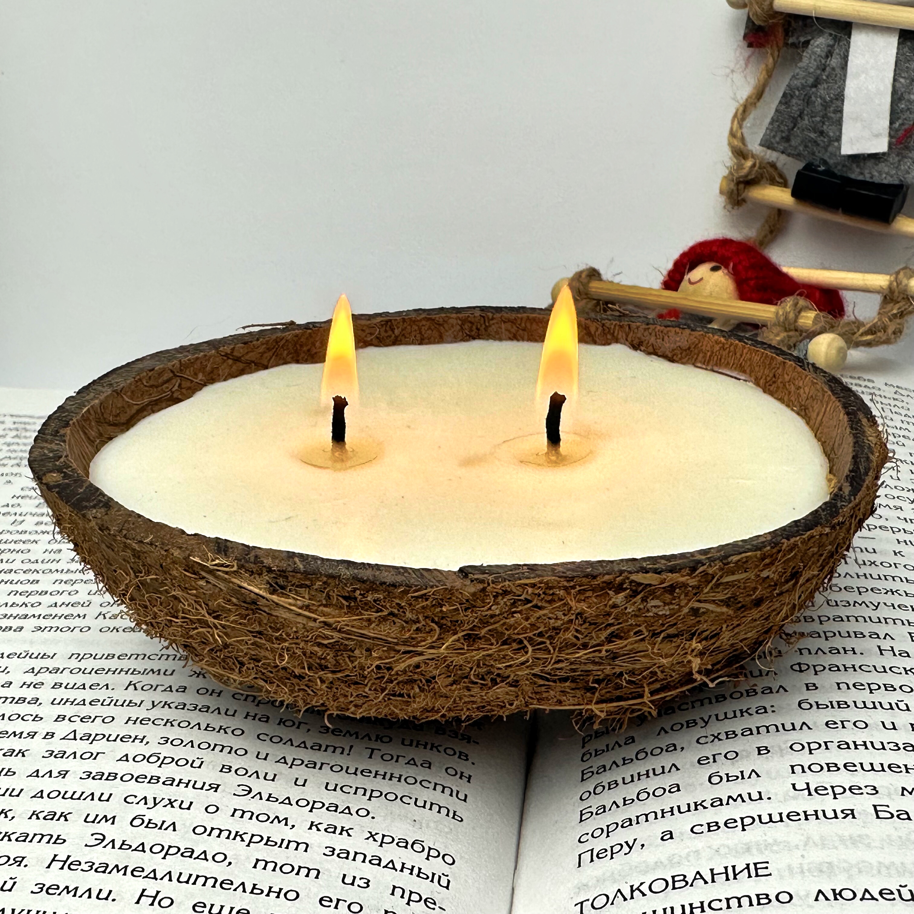 Соєва арома свічка в натуральному кокосі KoTs Амаретто 150 мл Коричневий (5с-36-11)