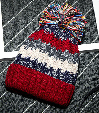 Зимняя женская шапка Разноцветный AL-7983-91