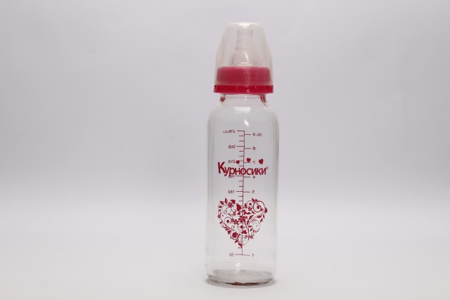 Бутылочка стеклянная с силиконовой соской Курносики 270 мл Розовая (7011 рож)