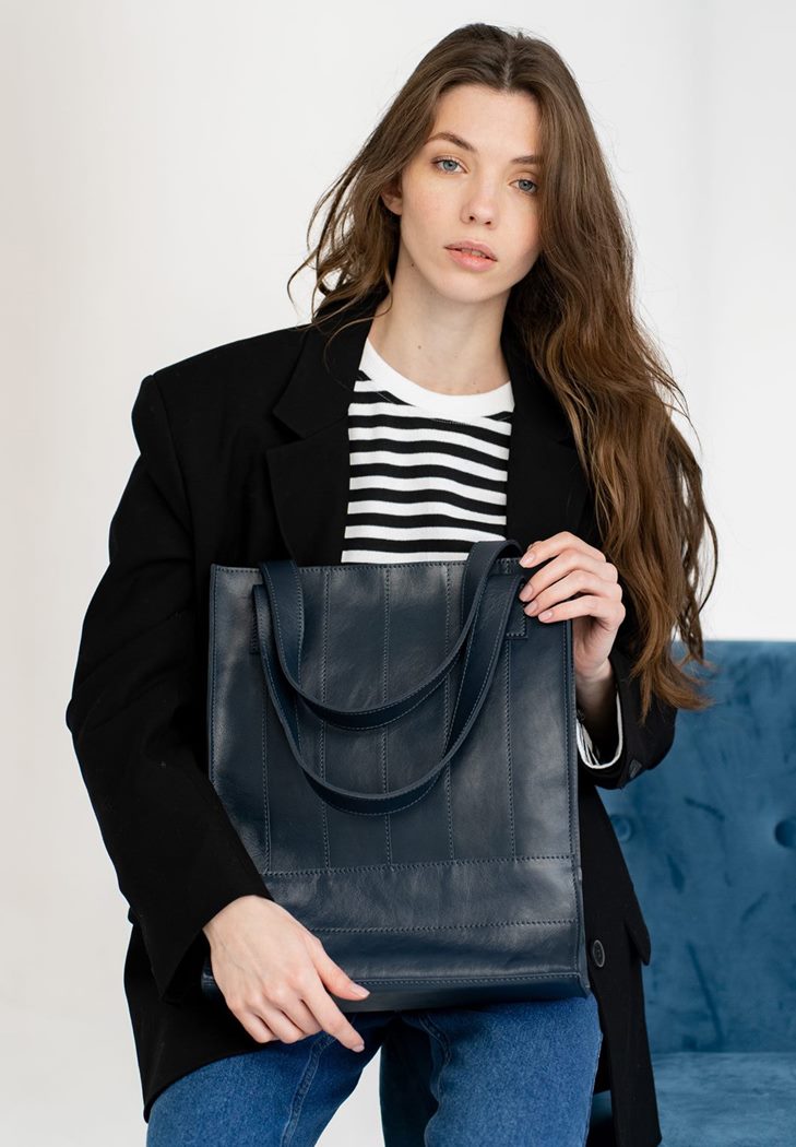 Шкіряна жіноча сумка шоппер Бетсі темно-синій краст BlankNote