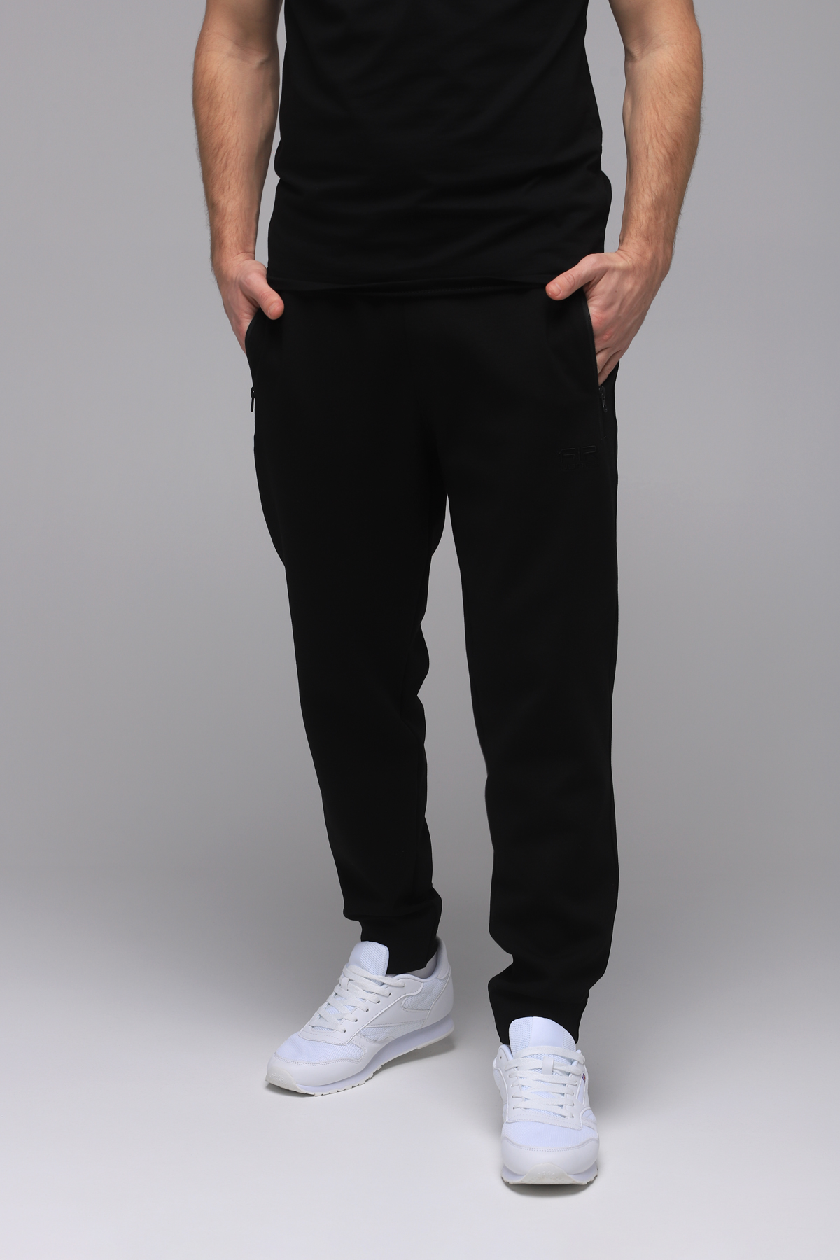 Спортивные штаны мужские зауженные Air Jones 84952 S Черный (2000989487562)