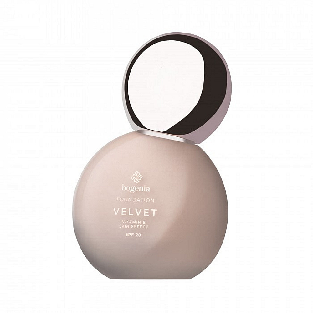 Тональная основа с матирующим эффектом Bogenia BG602 №001 Velvet Ivory 30 мл