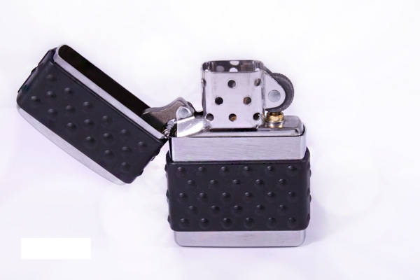 Запальничка Zippo Black (200ZP)